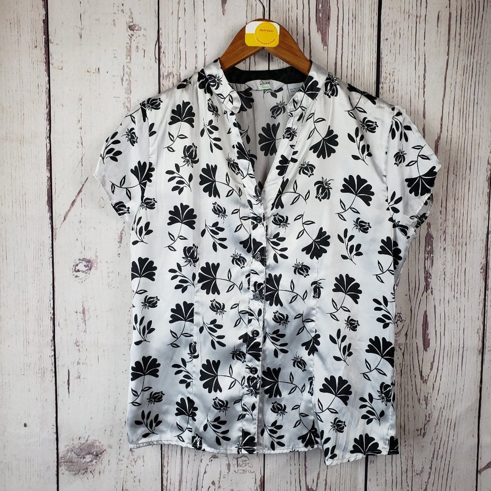 Quizz Womens Blouse Size Medium Floral Button Front Short Sleeve White